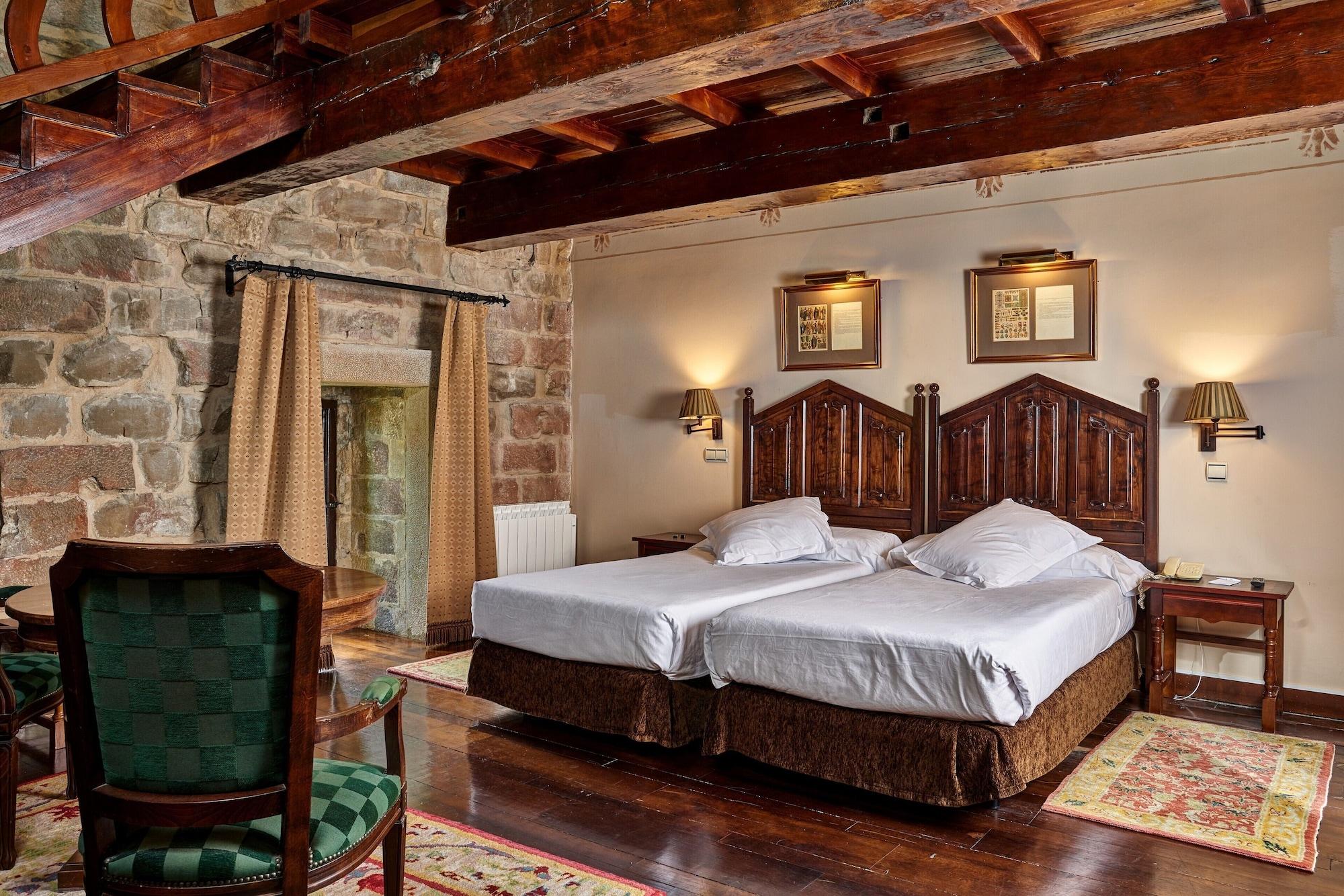 Parador De Olite Exterior photo