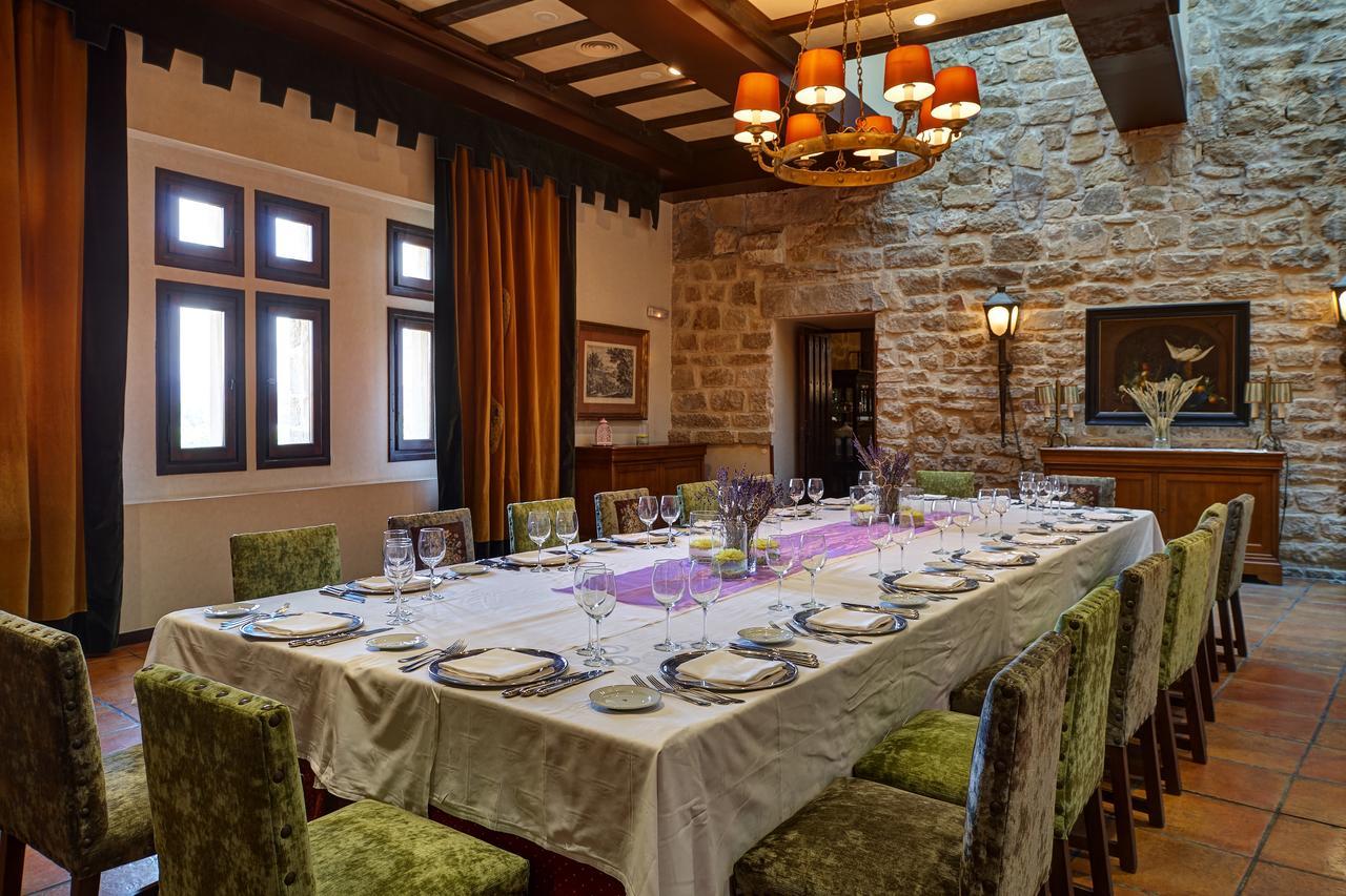 Parador De Olite Exterior photo